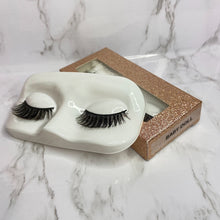 Load image into Gallery viewer, Baby Doll False Eyelashes
